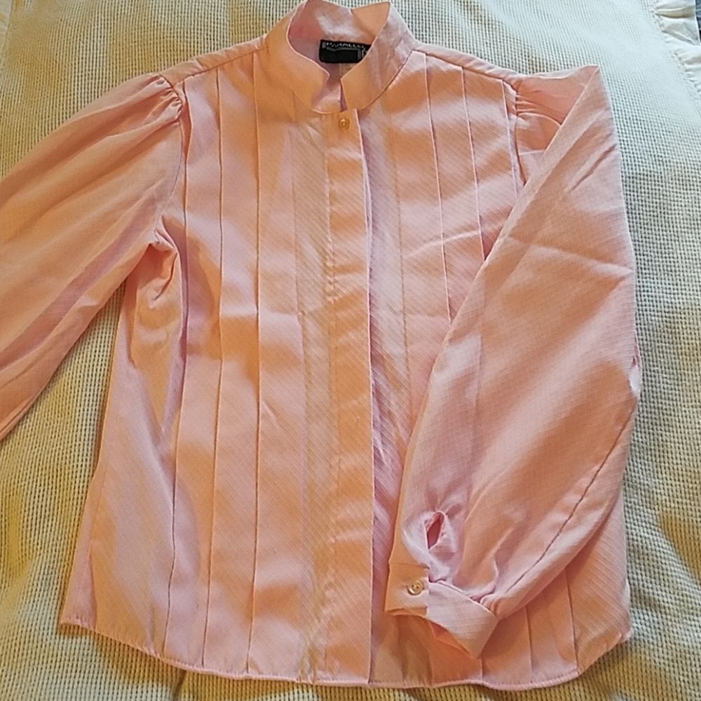 Vintage pink puffy sleeves shirt